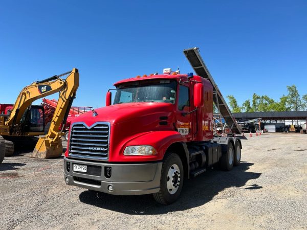 Tractocamión Mack CXU613 MP8 6X4 2016 440 HP #Ref XH26 Linderos - Imagen 3