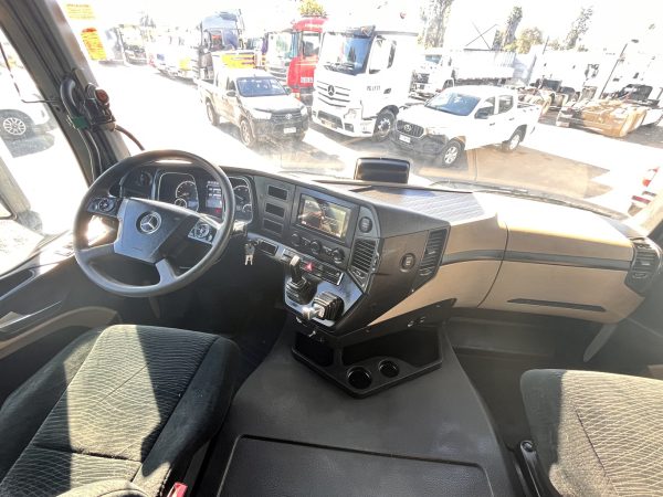 Tractocamion Mercedes Benz 2020 New Actros 1845 6x2 AUT # Ref LY12 Buin - Imagen 18