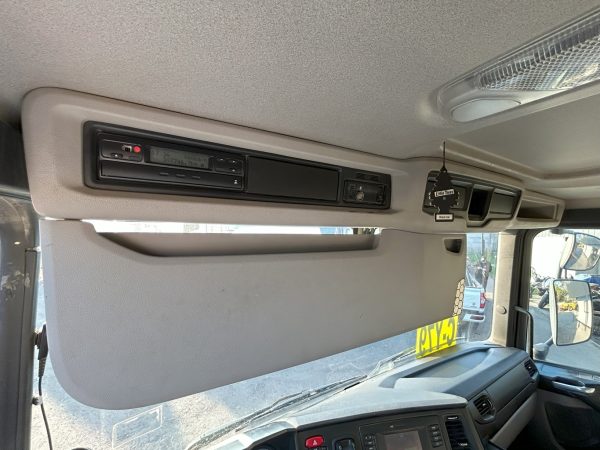 Camión Tolva Scania 2021 P450B 8×4 20 M3 Aut # Ref WY79 Buin - Imagen 12