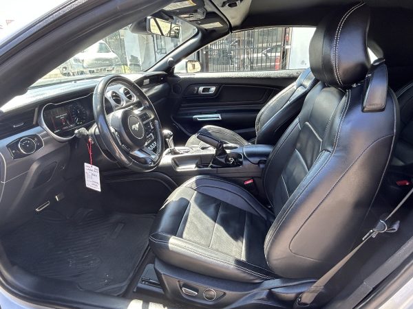 Automóvil Ford Mustang Convertible 5.0 2019 Aut #RefXX29 Buin - Imagen 10