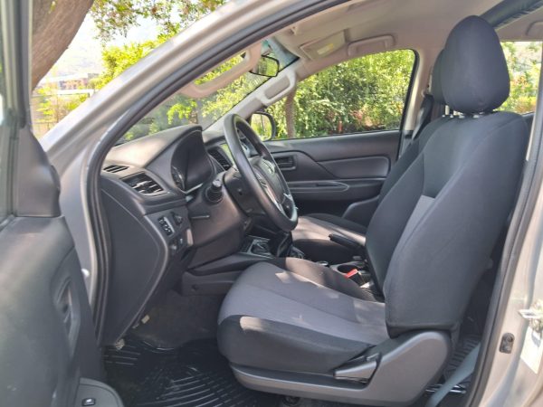 Camioneta Mitsubishi 2022 L200 CRT 4x4 2.4 L NR#25 - Imagen 16