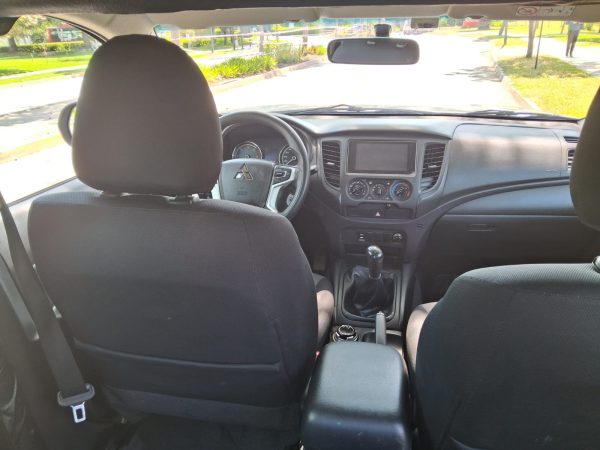 Camioneta Mitsubishi 2022 L200 CRT 4x4 2.4 L NR#25 - Imagen 21