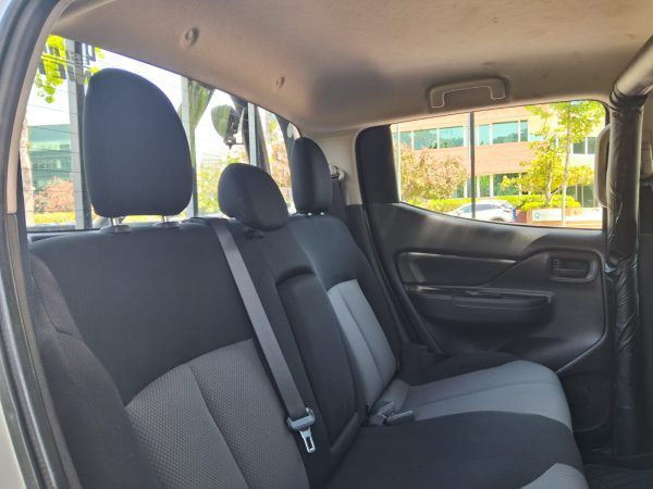 Camioneta Mitsubishi 2022 L200 CRT 4x4 2.4 L NR#25 - Imagen 14