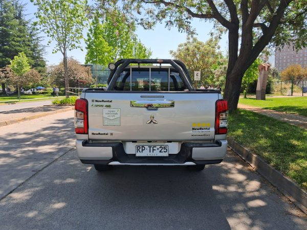 Camioneta Mitsubishi 2022 L200 CRT 4x4 2.4 L NR#25 - Imagen 8