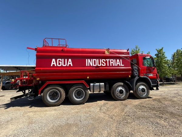 Camión Aljibe Mercedes Benz 2018 4144k  8x4 AUT CAP 30.000 Litros # Ref FW18 Buin - Imagen 10