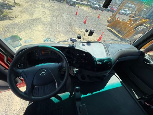 Camión Aljibe Mercedes Benz 2018 4144k  8x4 AUT CAP 30.000 Litros # Ref FW18 Buin - Imagen 12