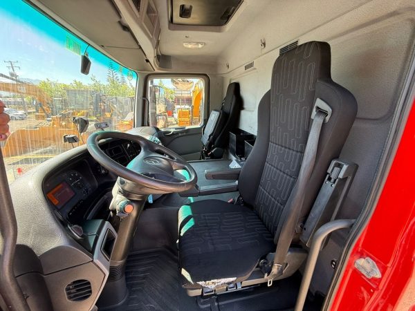 Camión Aljibe Mercedes Benz 2018 4144k  8x4 AUT CAP 30.000 Litros # Ref FW18 Buin - Imagen 14
