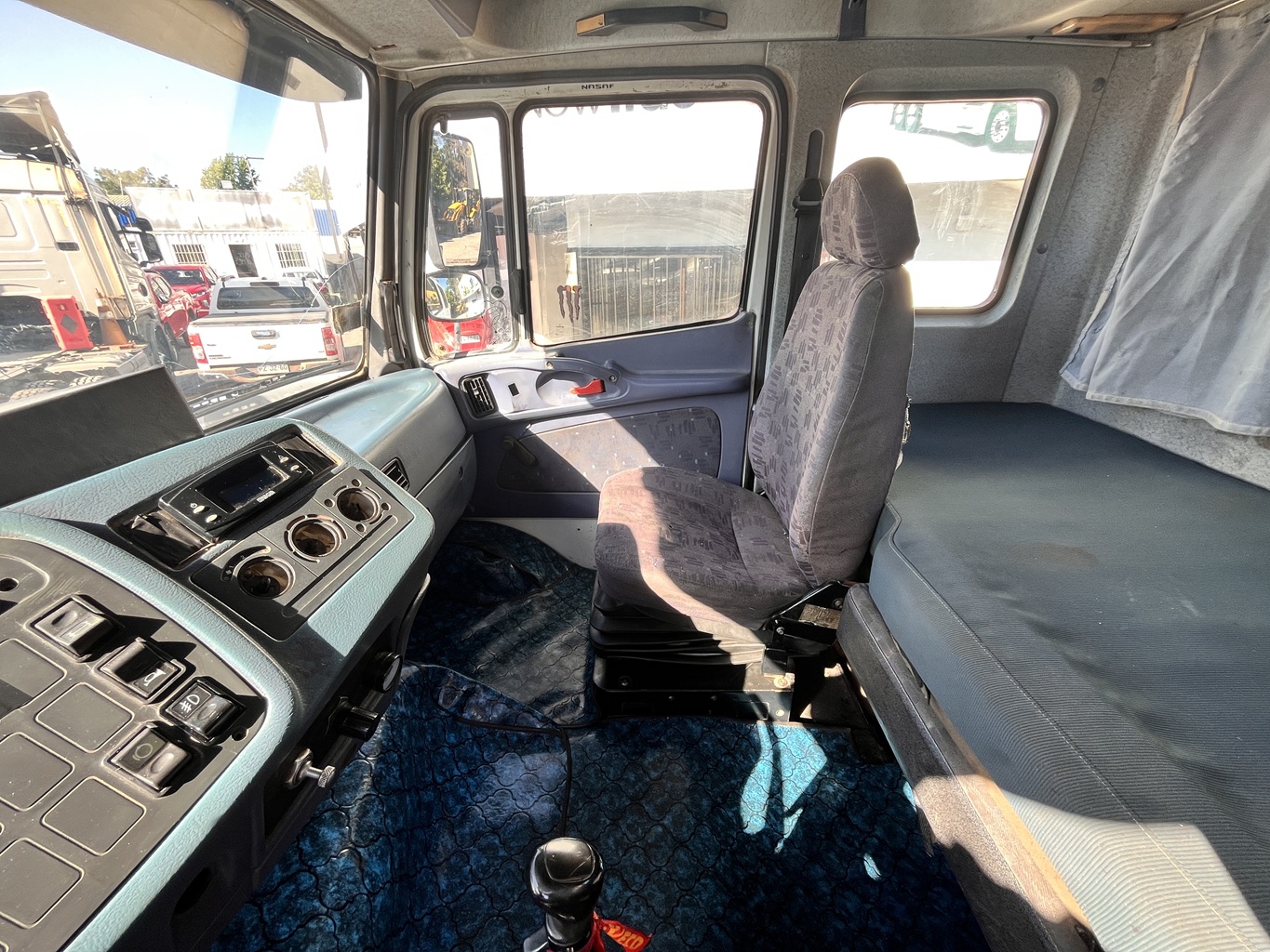 Tractocamión Mercedes Benz 2005 LS 1634 6x2 Manual # Ref 5516 Buin - Imagen 11