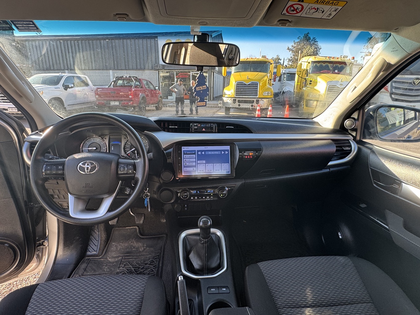 Camioneta Toyota HI LUX DCAB 4x2 2025 2.4 #Ref GS16 Buin - Imagen 11