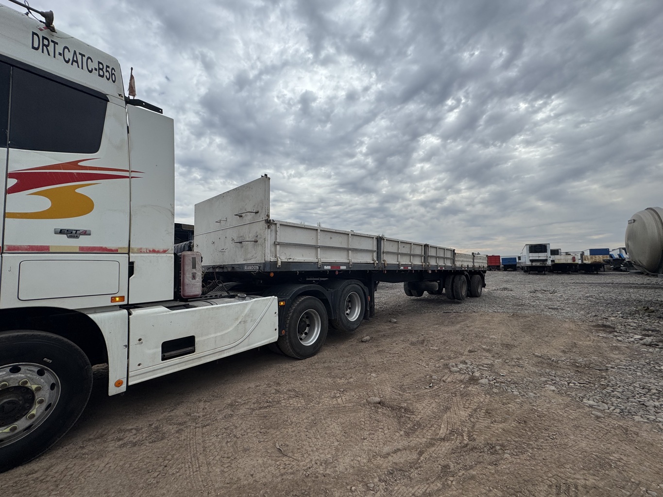 Semirremolque rampla plana Randon 2005 1+1 Ejes13.50 mts # Ref 8239 Buin - Imagen 2