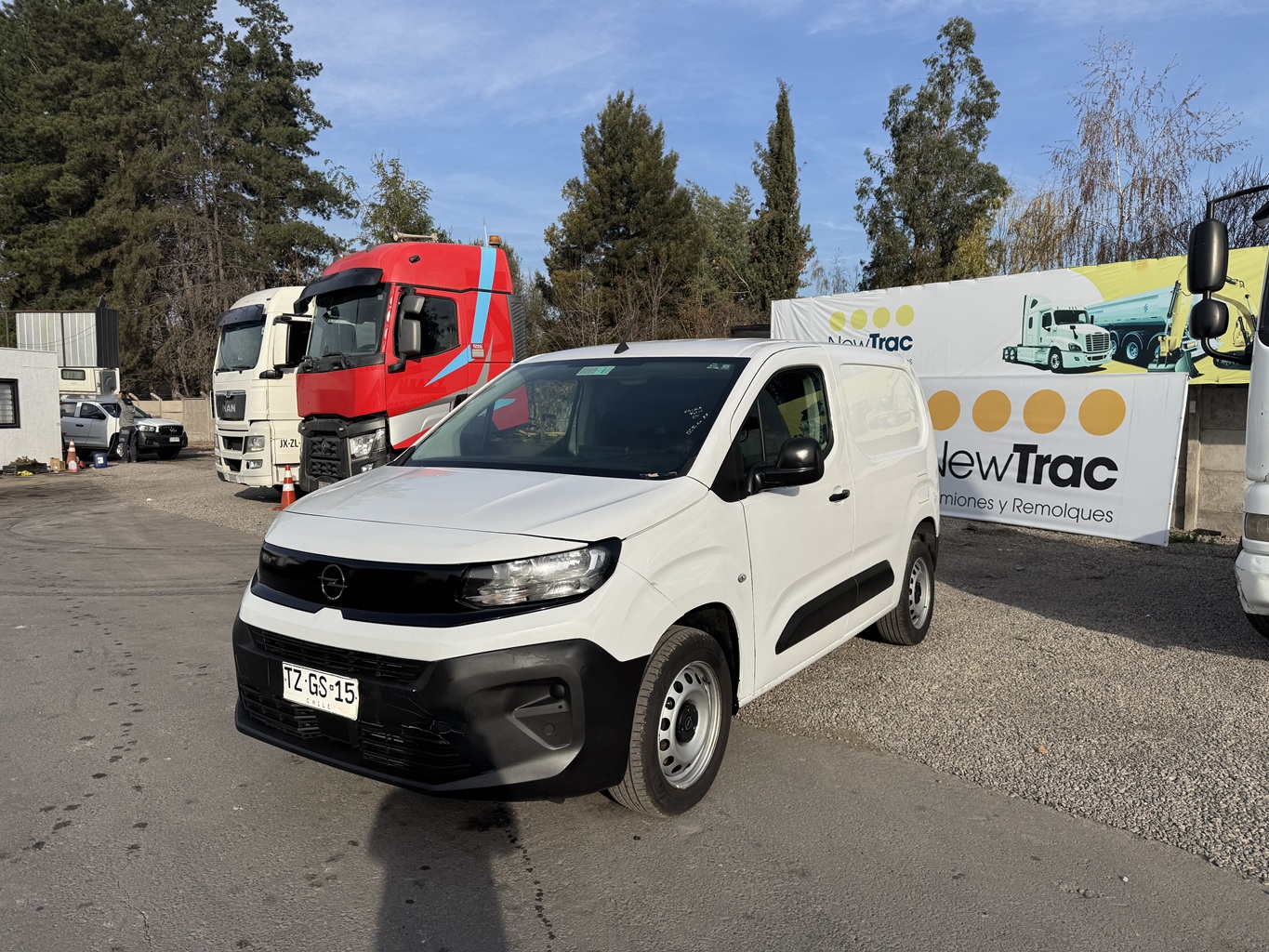 Furgón Opel 2025 combo L1 4x2 1.5 Diesel Ref # GS15 Buin - Imagen 3