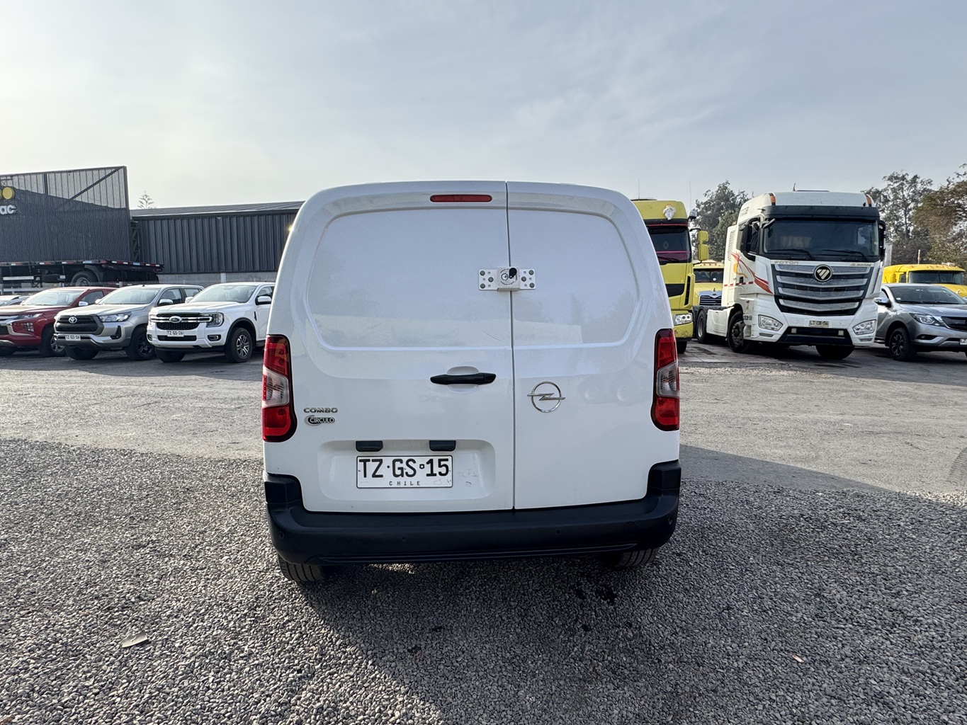 Furgón Opel 2025 combo L1 4x2 1.5 Diesel Ref # GS15 Buin - Imagen 6
