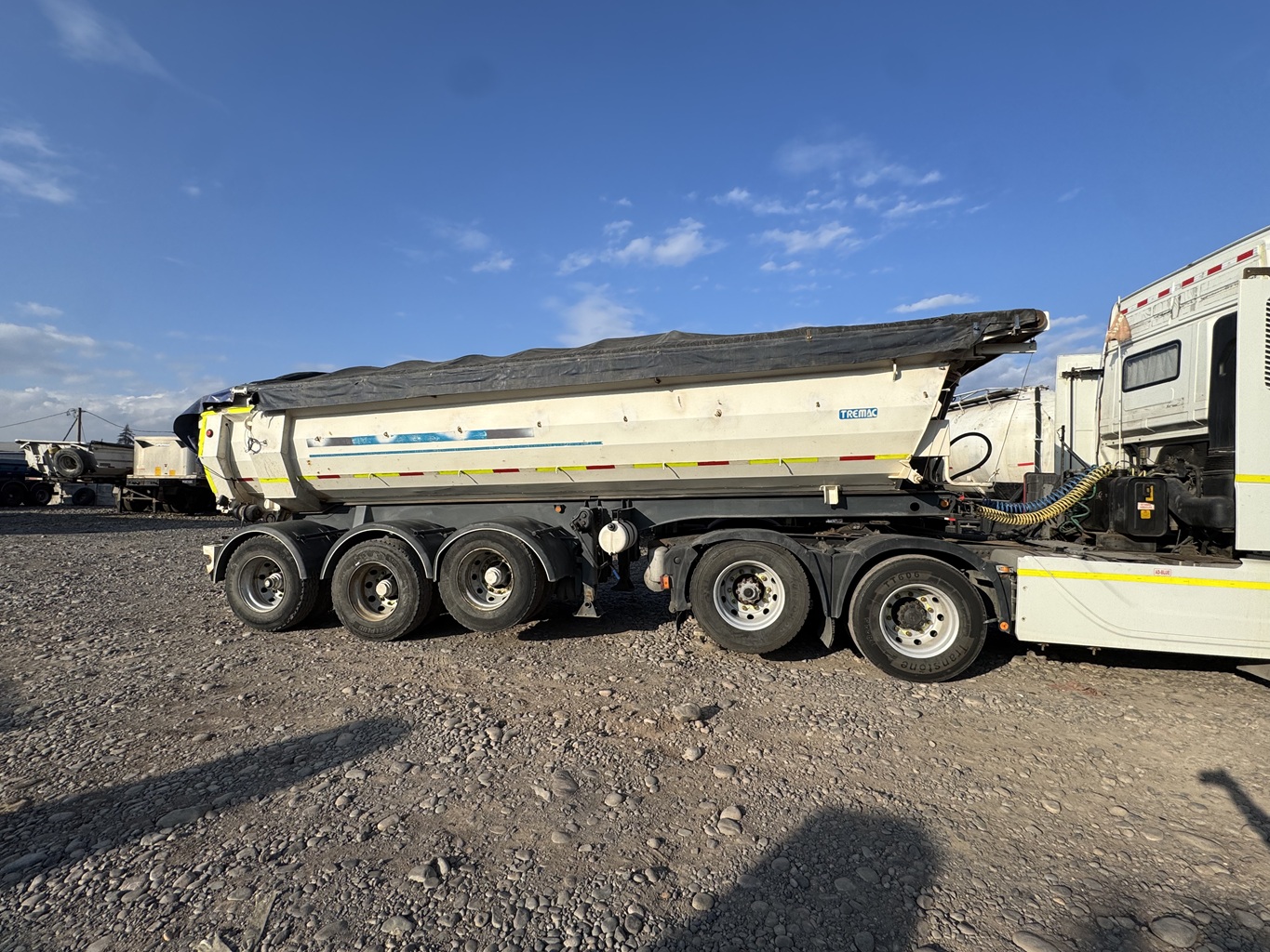 Semirremolque Batea Tremac 2020 3 ejes 20 M3 # Ref LF18 Buin - Imagen 3