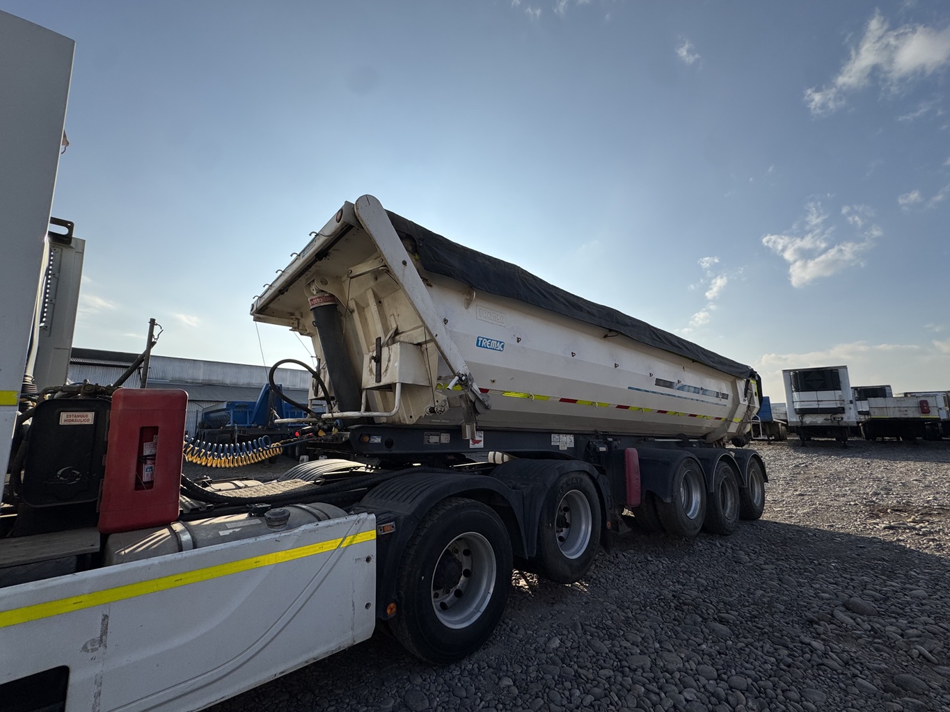 Semirremolque Batea Tremac 2020 3 ejes 20 M3 # Ref LF18 Buin