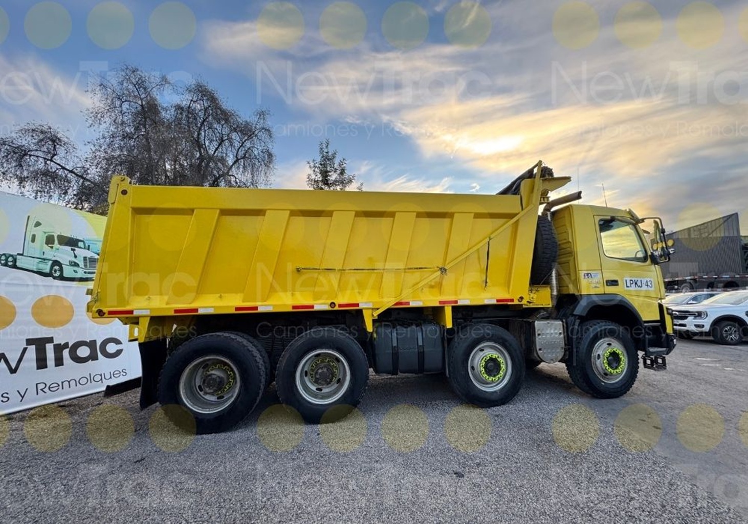 Camión Tolva Volvo 2019 FMX 20 m3 8x4 Aut #Ref KJ43 Buin - Imagen 8