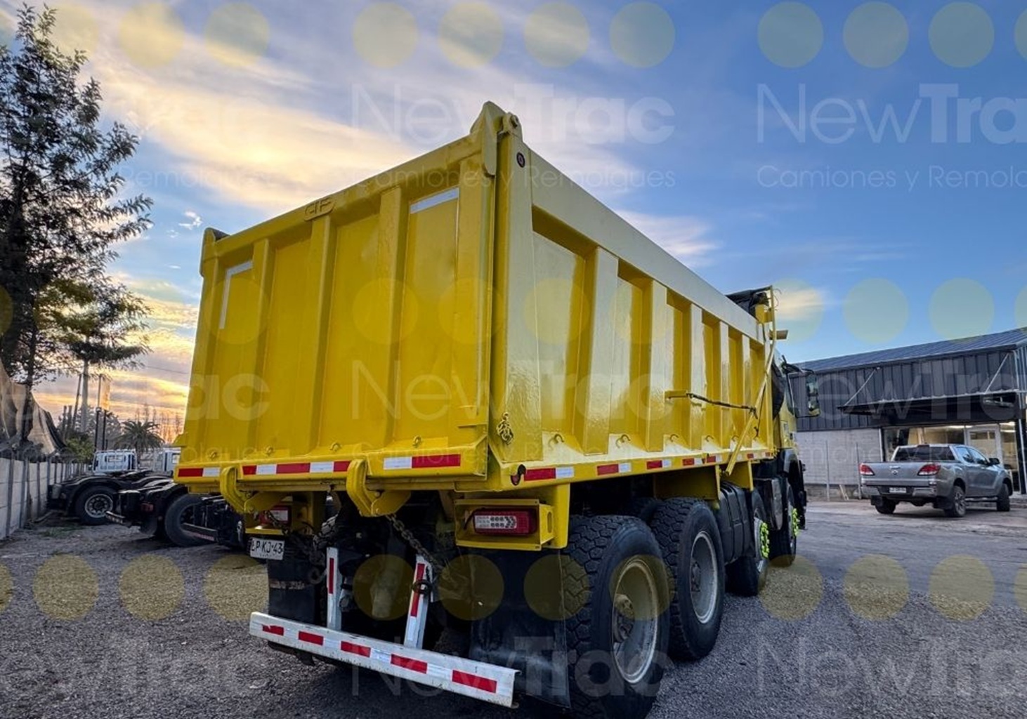 Camión Tolva Volvo 2019 FMX 20 m3 8x4 Aut #Ref KJ43 Buin - Imagen 7