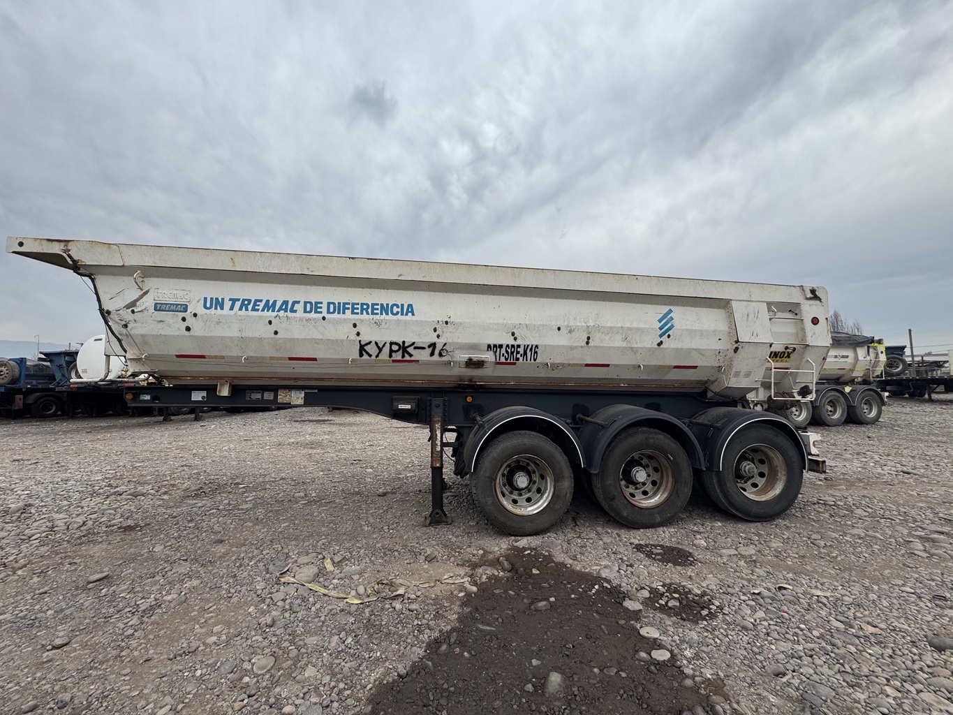 Semirremolque Batea Tremac 2020 3 ejes 20 M3 # Ref PK16 Buin - Imagen 3