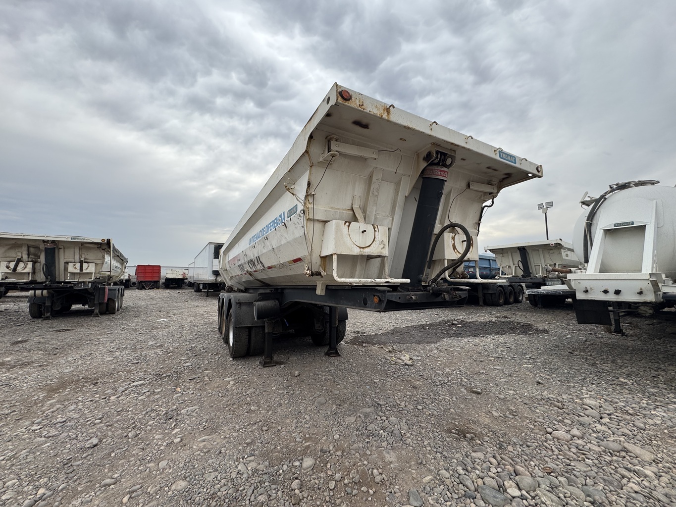 Semirremolque Batea Tremac 2020 3 ejes 20 M3 # Ref PK16 Buin - Imagen 8