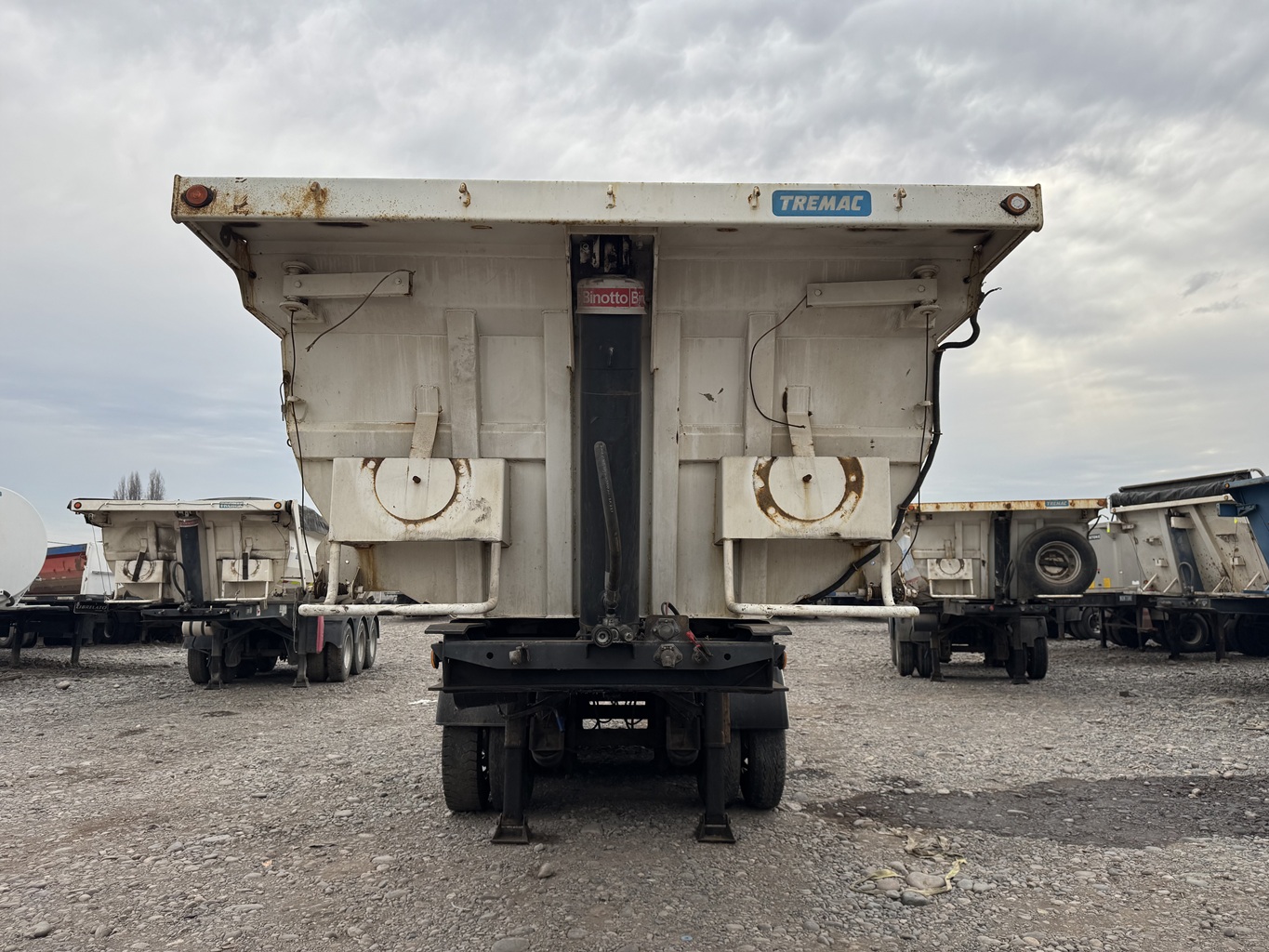 Semirremolque Batea Tremac 2020 3 ejes 20 M3 # Ref PK16 Buin - Imagen 9