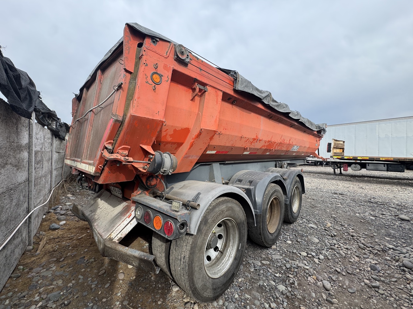 Semirremolque Batea Tremac 2014 3 ejes 15 M3 # Ref 9665 Buin - Imagen 7