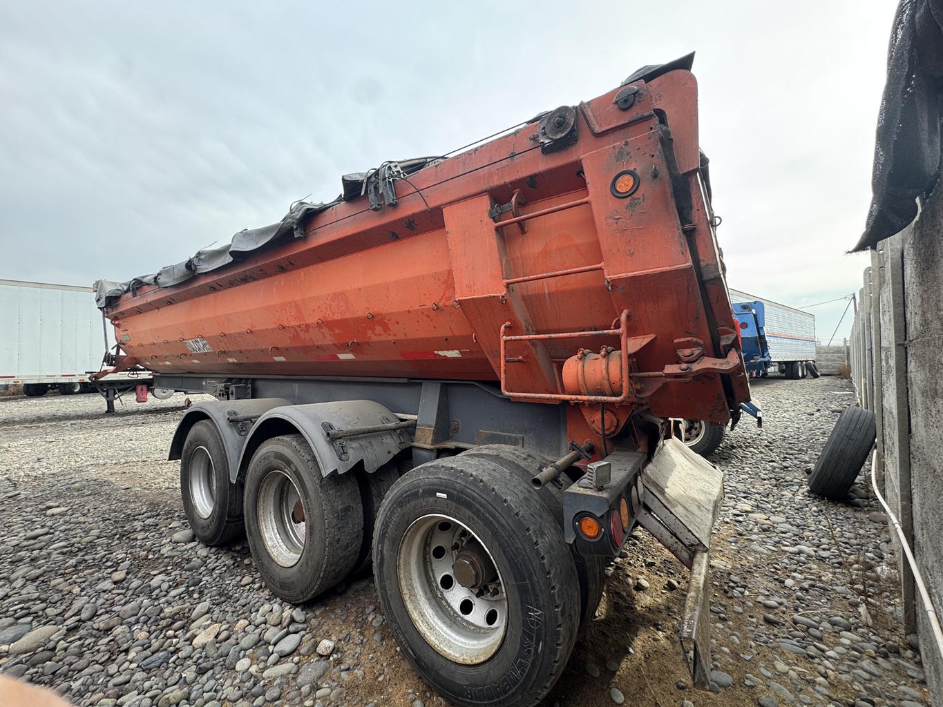 Semirremolque Batea Tremac 2014 3 ejes 15 M3 # Ref 9665 Buin - Imagen 8