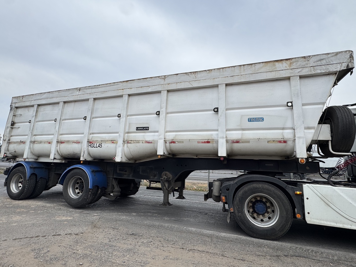 Semirremolque Batea Granelera 2019 Librelato 3 ejes 40 M3 # Ref LL45 Buin - Imagen 3
