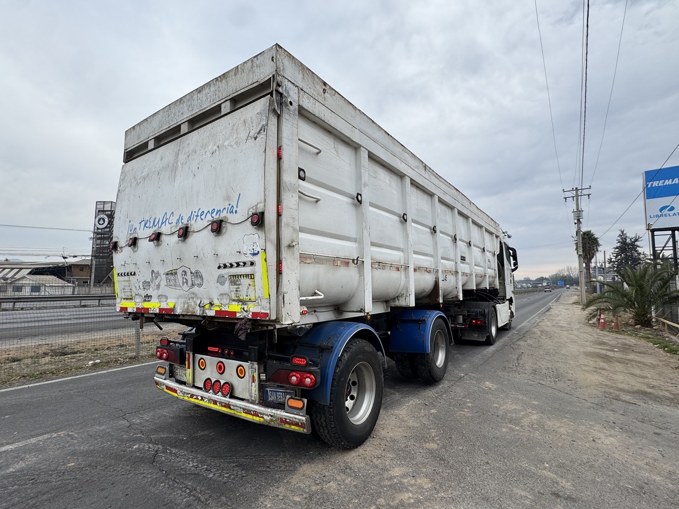 Semirremolque Batea Granelera 2019 Librelato 3 ejes 40 M3 # Ref LL45 Buin - Imagen 4