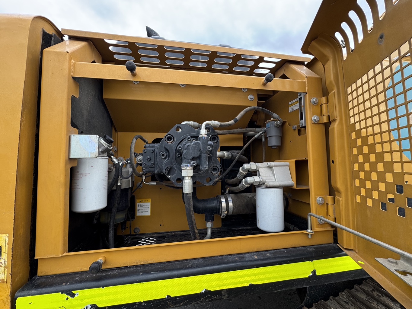 Maquina Industrial Excavadora Sany 2022 SY215C horas 6.910 #Ref SV63Buin - Imagen 12