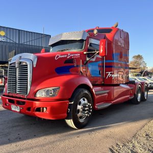 Tractocamión Kenworth 2013 T660 6x4 Manual # Ref. BD53 Buin