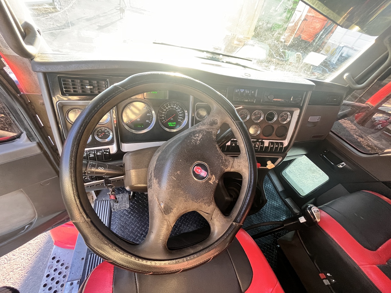 Tractocamión Kenworth 2013 T660 6x4 Manual # Ref. BD53 Buin - Imagen 13