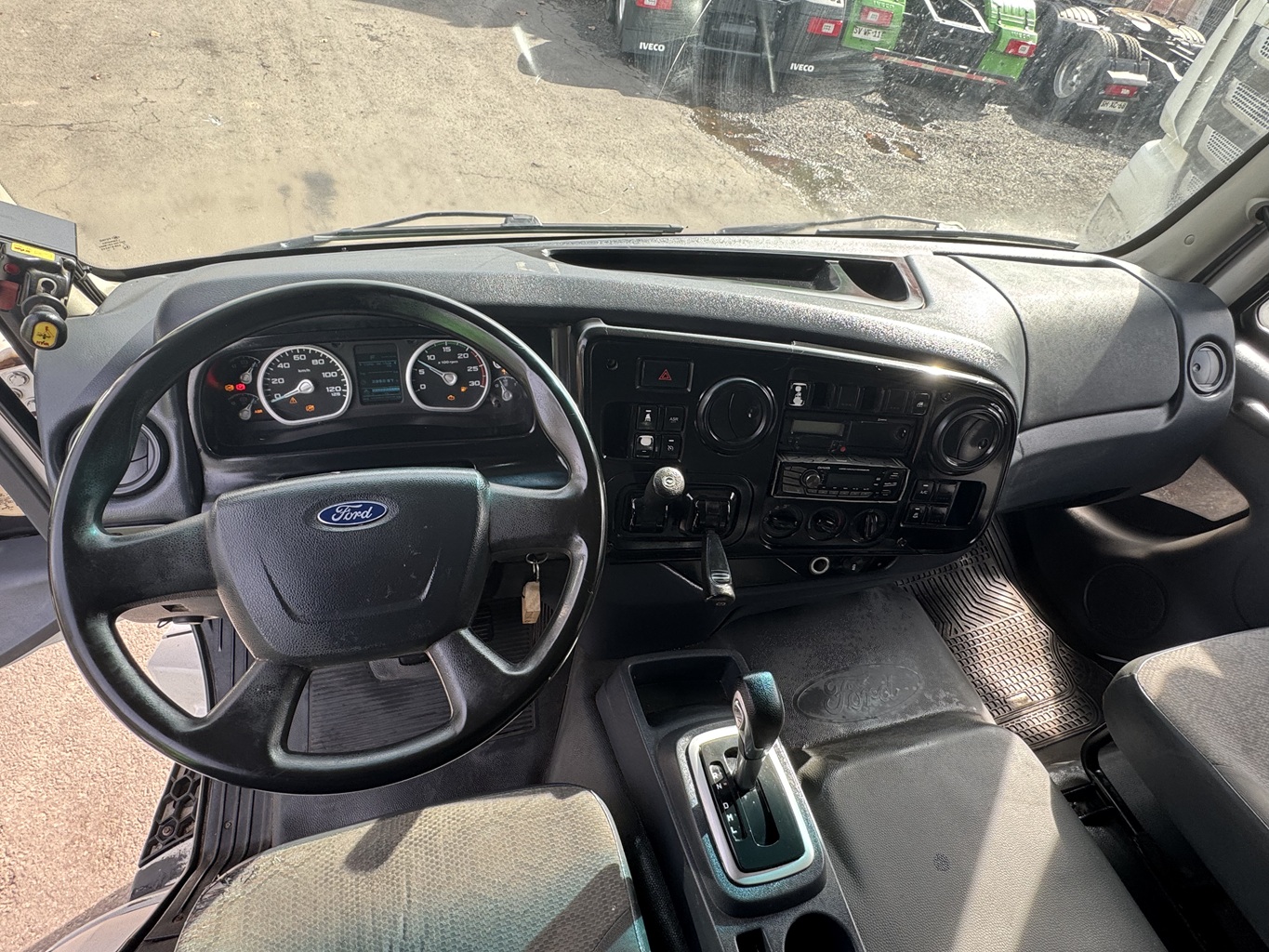 Tractocamión Ford 2018 Cargo 1933 6x4 Manual Ref. WT56 Buin - Imagen 12
