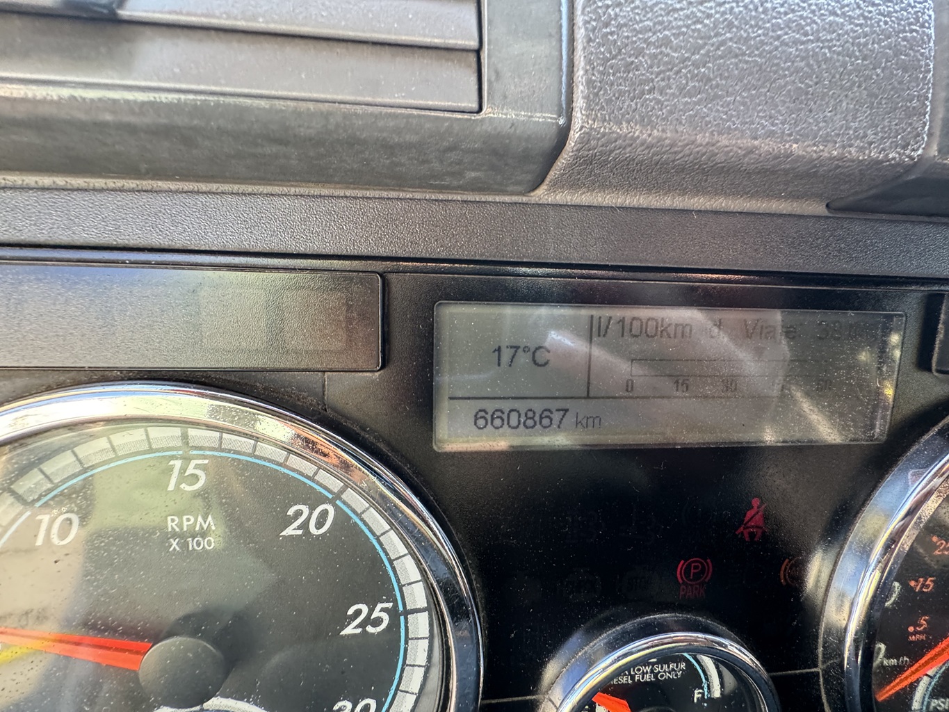 Tractocamión Freightliner 2018 Casc 125 6x4 Manual # Ref. SK36 Buin - Imagen 11
