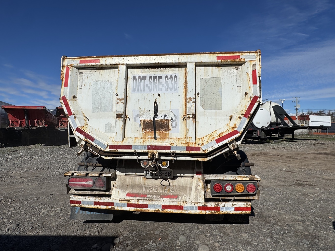 Semirremolque Batea Tremac 2019 3ejes 20 M3 # Ref LS38 Buin - Imagen 5