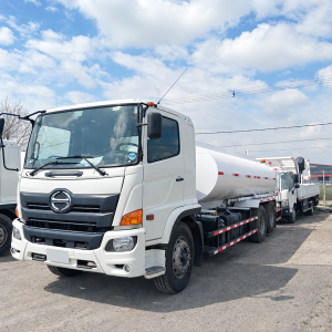 Camion Aljibe Hino año 2022 4x2 GH 1826 cap 10.000 L Aut # Ref. GG39