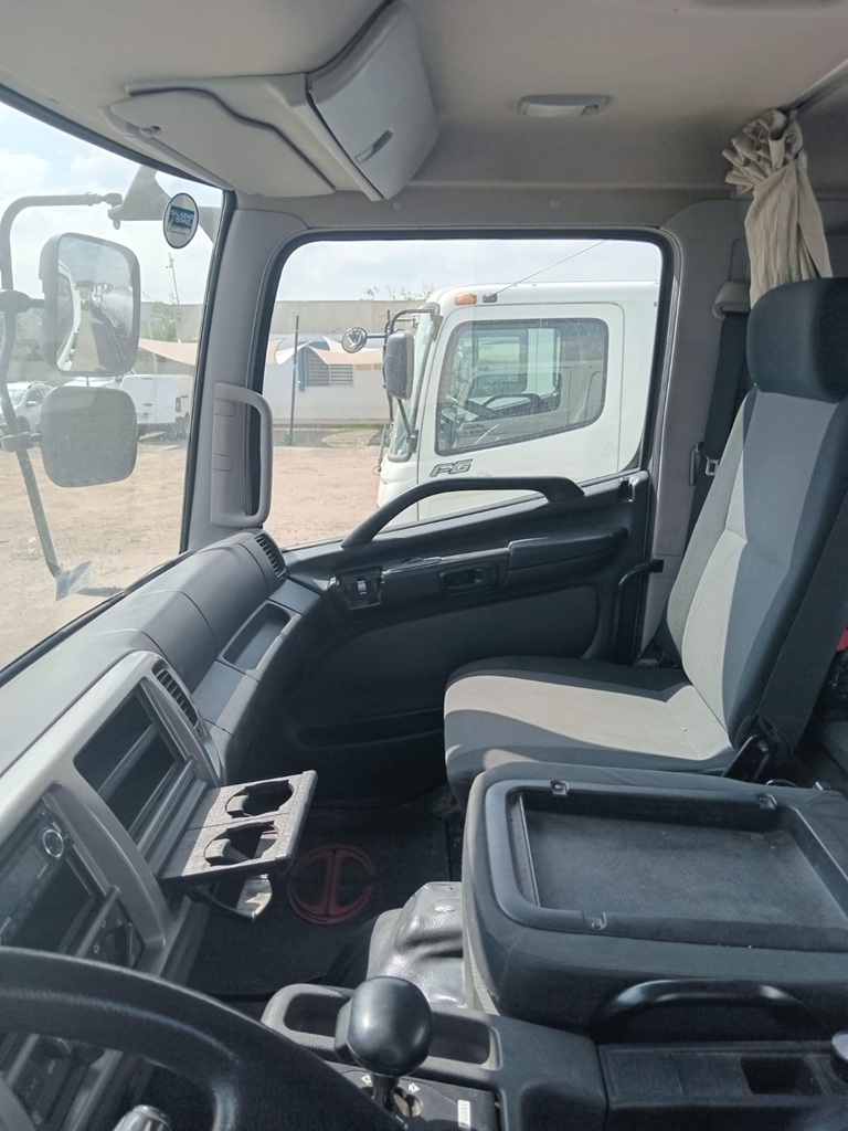 Camion Aljibe Hino año 2022 4x2 GH 1826 L cap 10.000 L Aut # Ref. GG40 - Imagen 3