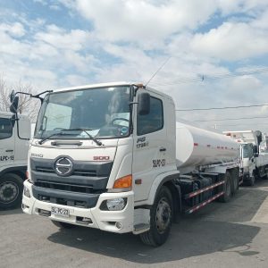 Camion Aljibe Hino año 2023 4x2 FG 1726 AT cap 10.000 L Aut # Ref. PC23