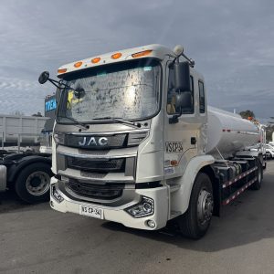 Camion Aljibe Jac año 2026 4x2 Runner HFC cap. 10.000 L # Ref. CP34 Buin