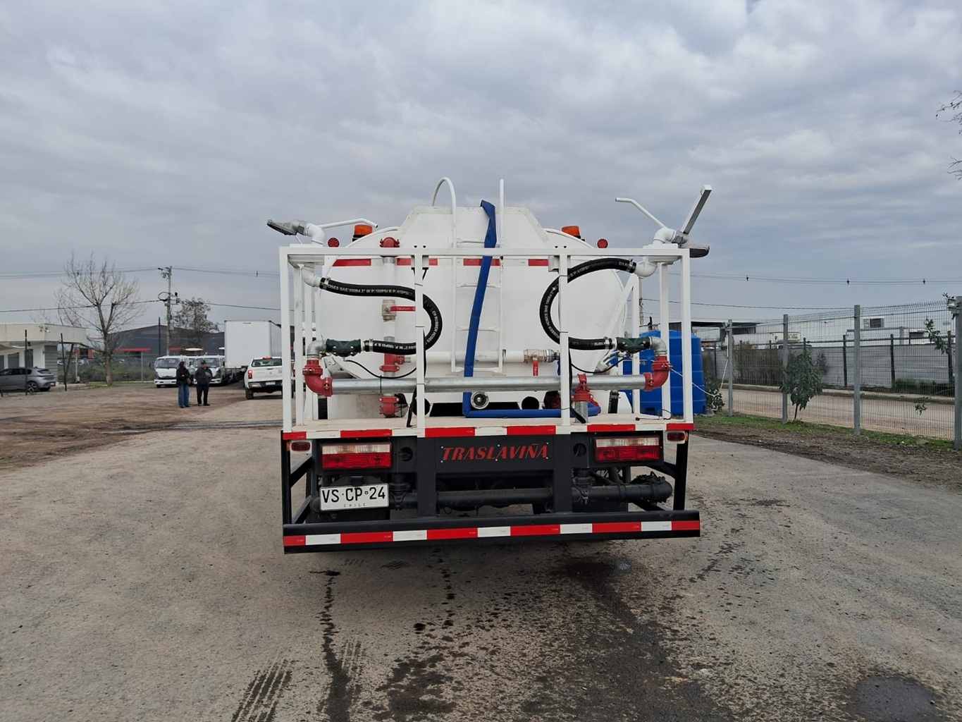 Camion Aljibe Jac año 2026 4x2 Runner HFC cap. 10.000 L # Ref.CP24 - Imagen 7