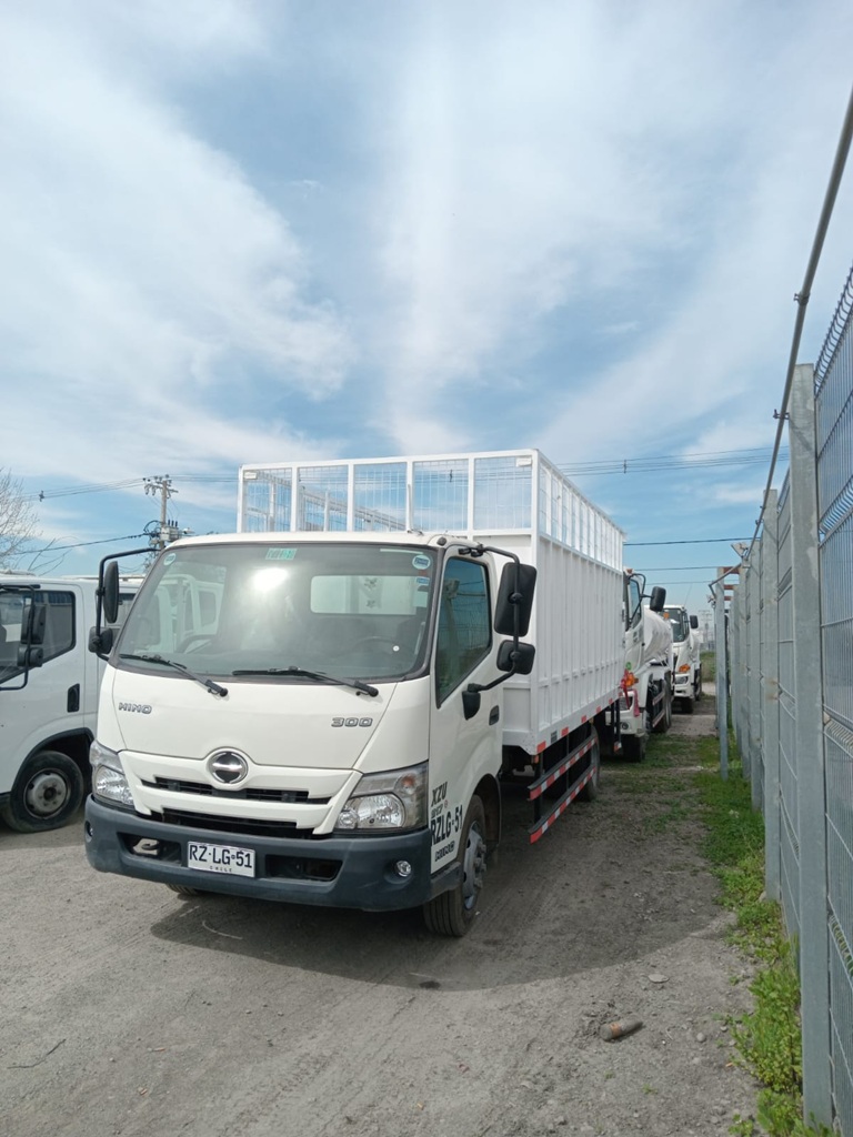 Camión Tolva Rammer Hino 2022 XZU 917 m3 4X2 Manual #Ref LG51 - Imagen 16