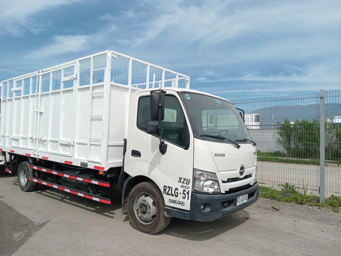 Camión Tolva Rammer Hino 2022 XZU 917 m3 4X2 Manual #Ref LG51 - Imagen 17