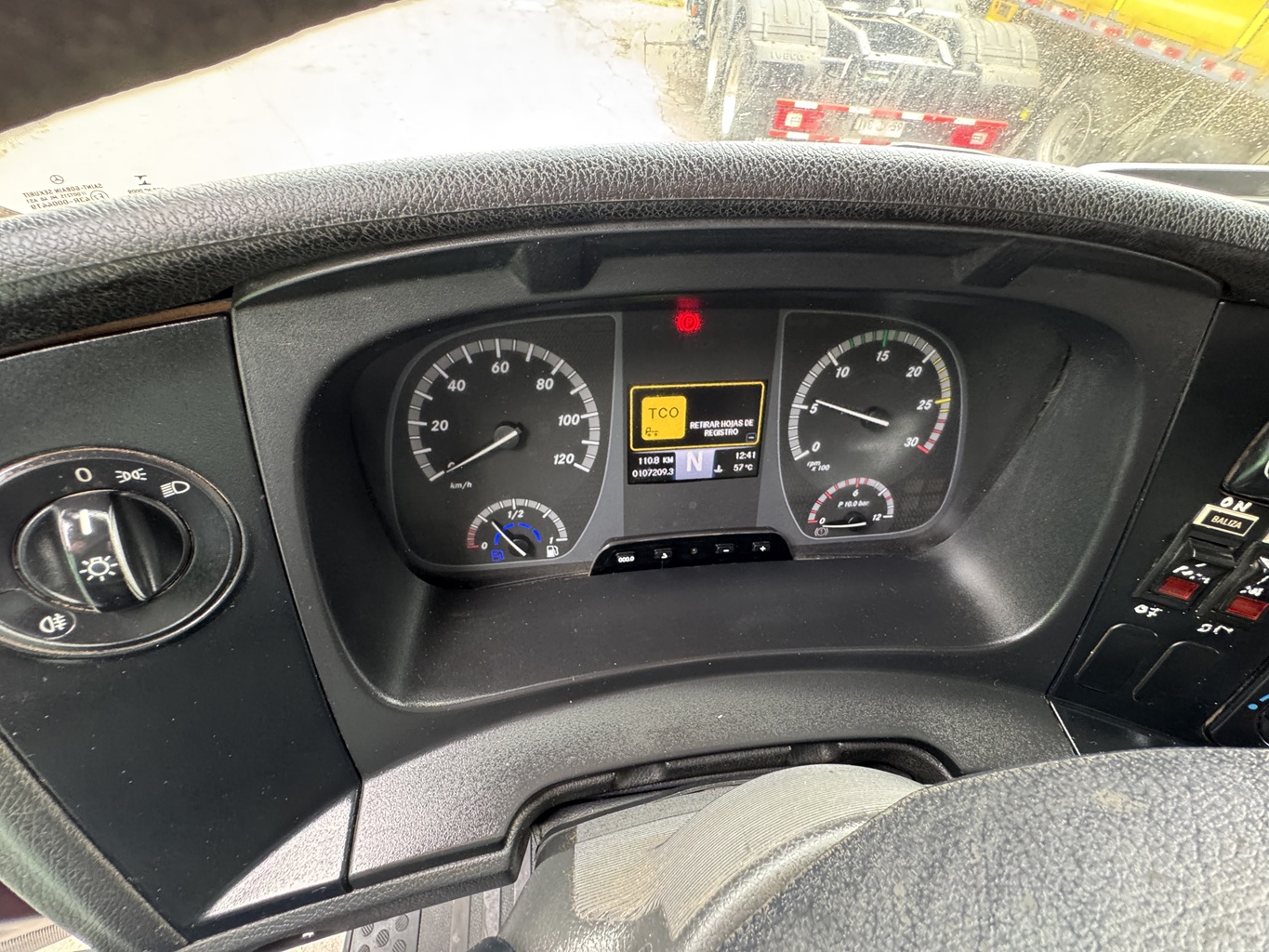 Camión Mercedes Benz Atego 1729 año 2019 para Combustible, capacidad 10.000 4x2 # Ref TC13Buin - Imagen 15