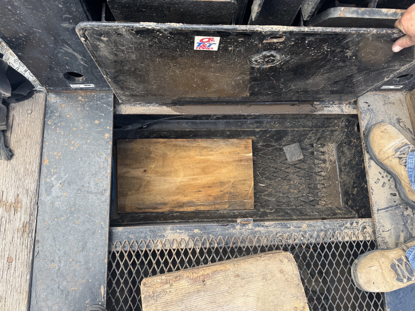 Semirremolque cama baja Eager Beaver 2020 3 Ejes cap 50 ton # Ref KP93 Buin - Imagen 4